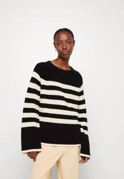 Zign Pullover - Dark Blue/Off White