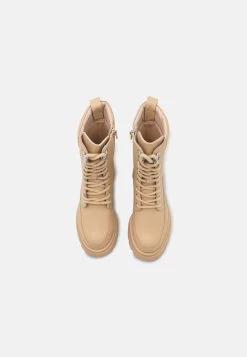 Leather - Bottes À Plateau - Beige 11 Leather - Bottes À Plateau - Beige -Mode Zign 6be229a38b94443c85e4eae3f95d5db7 scaled