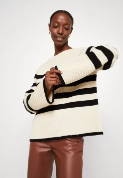 Zign Pullover - Off White /Dark Blue -Mode Zign a6f6cfff69934d0caab518513f952535 scaled