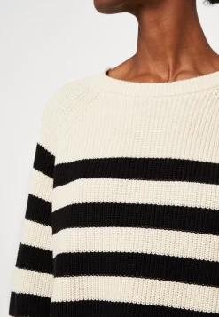 Zign Pullover - Off White /Dark Blue -Mode Zign f2cf9b393ca3488e844aeb6af9fcebd5 scaled